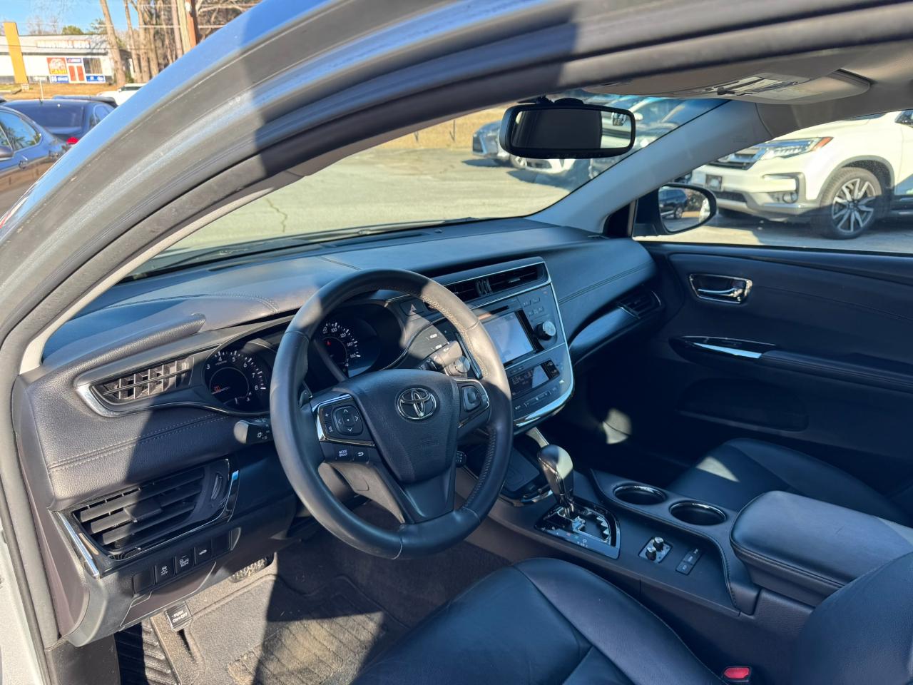 Toyota Avalon 4dr Sdn Touring (Natl) 2016