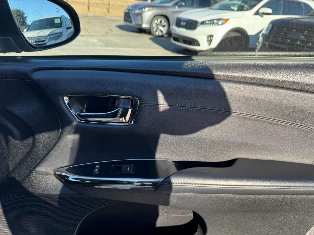 Toyota Avalon 4dr Sdn Touring (Natl) 2016