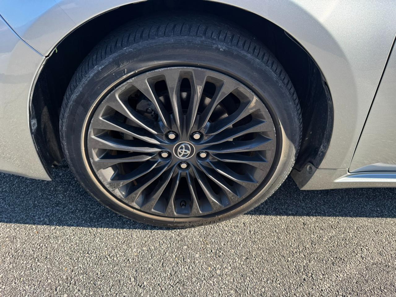 Toyota Avalon 4dr Sdn Touring (Natl) 2016