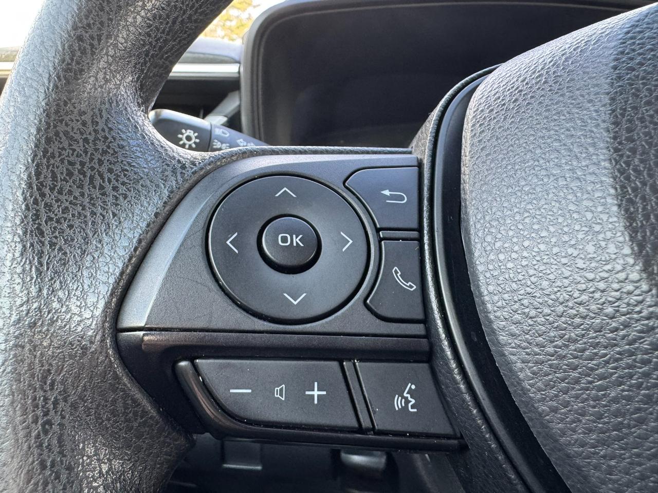 Toyota Corolla LE CVT (Natl) 2022