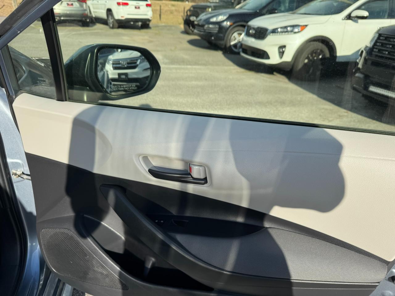 Toyota Corolla LE CVT (Natl) 2022