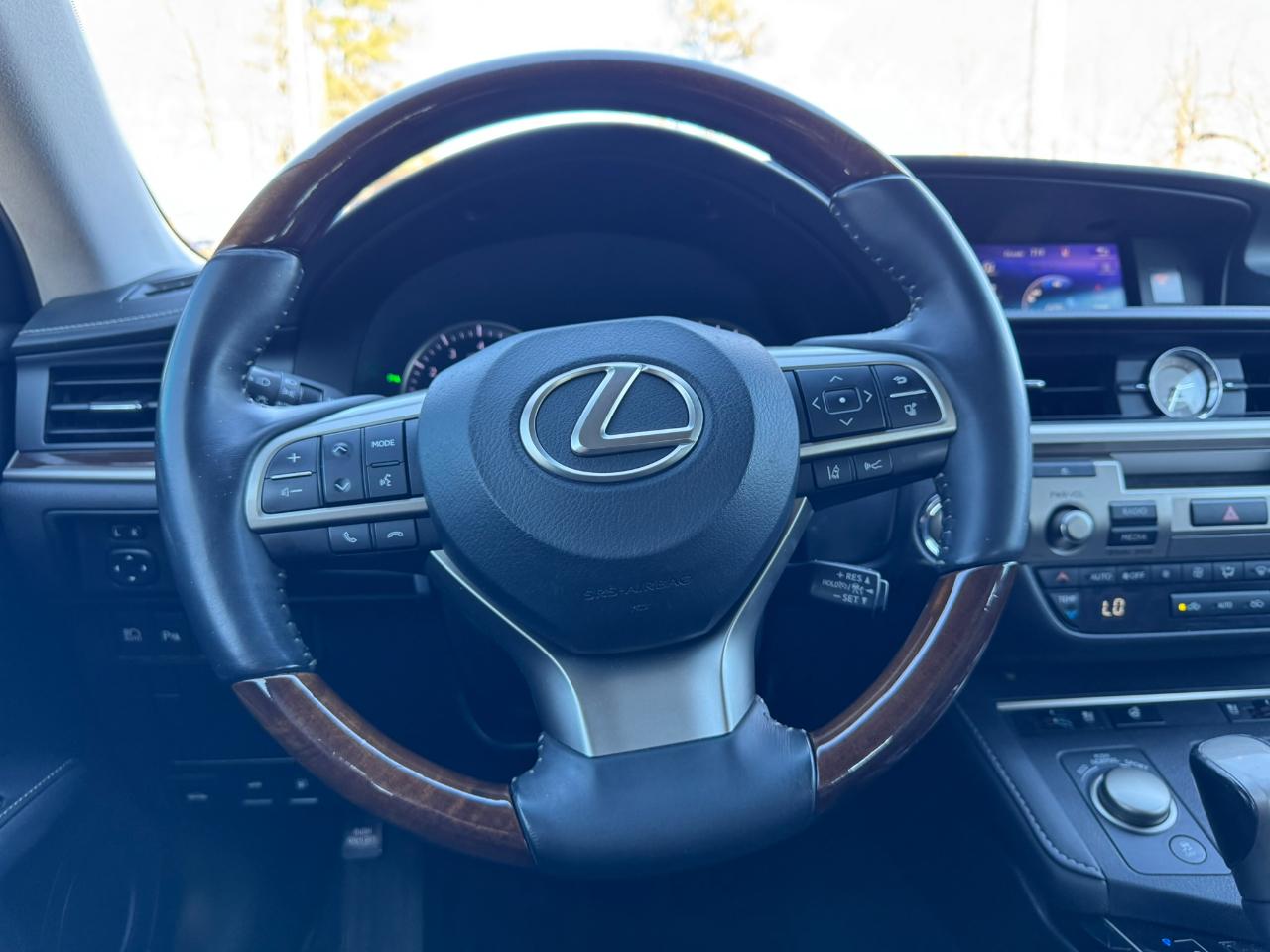 Lexus ES ES 350 FWD 2017
