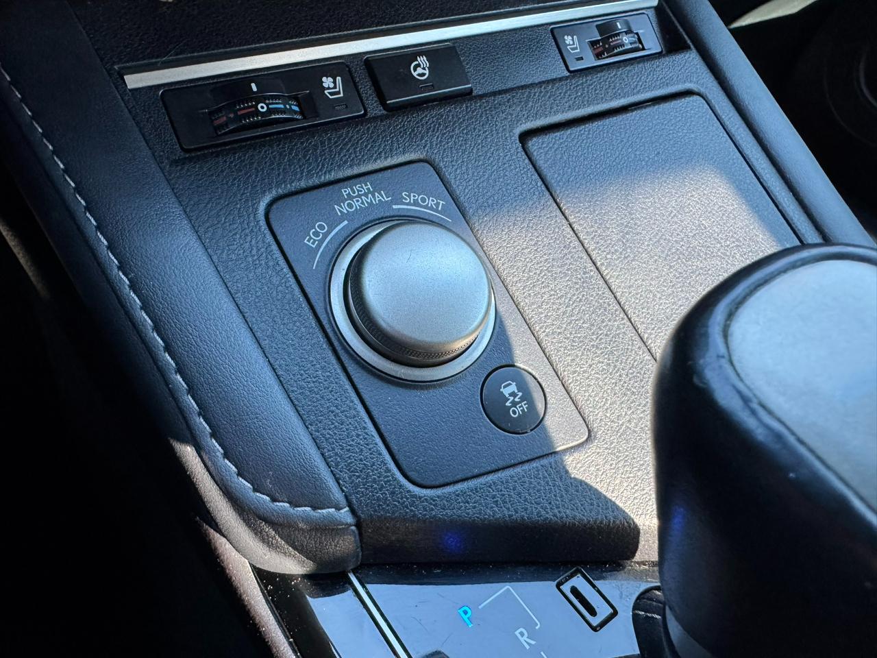 Lexus ES ES 350 FWD 2017