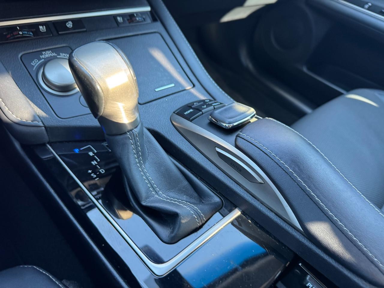 Lexus ES ES 350 FWD 2017