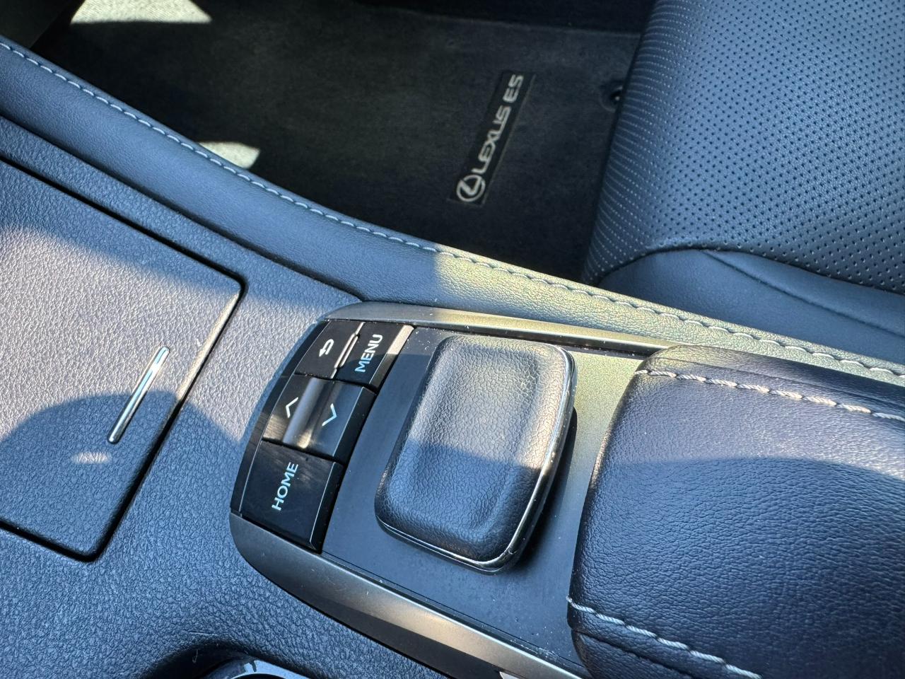 Lexus ES ES 350 FWD 2017