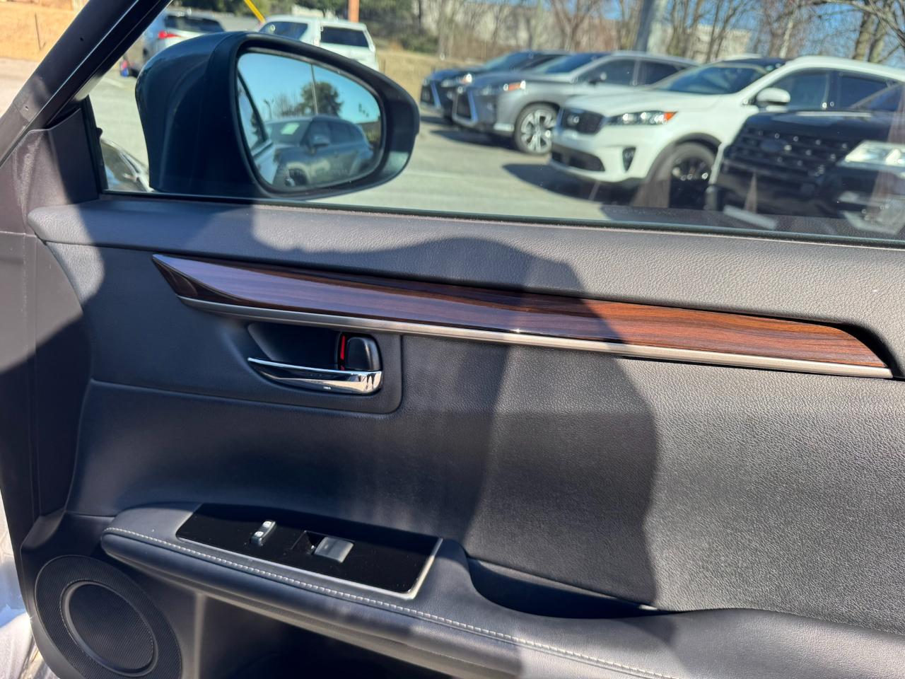 Lexus ES ES 350 FWD 2017