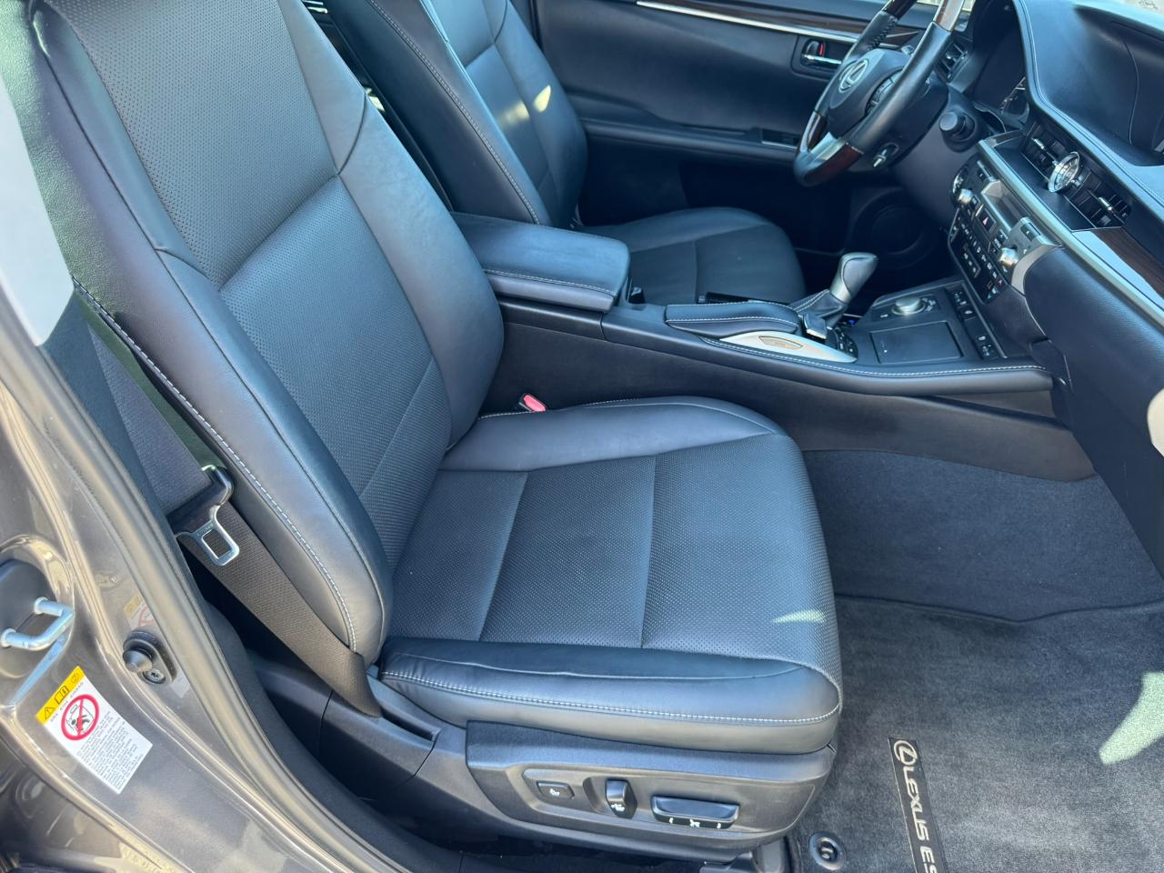 Lexus ES ES 350 FWD 2017