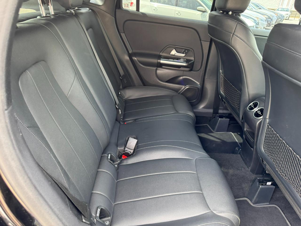 Mercedes-Benz GLA GLA 250 SUV 2021