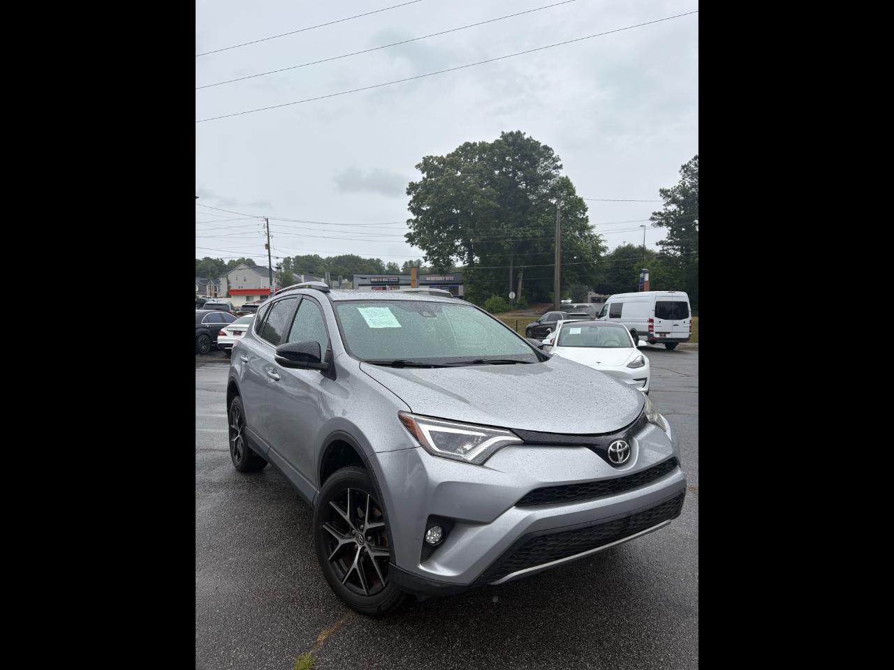 2017 Toyota RAV4 SE FWD (Natl)