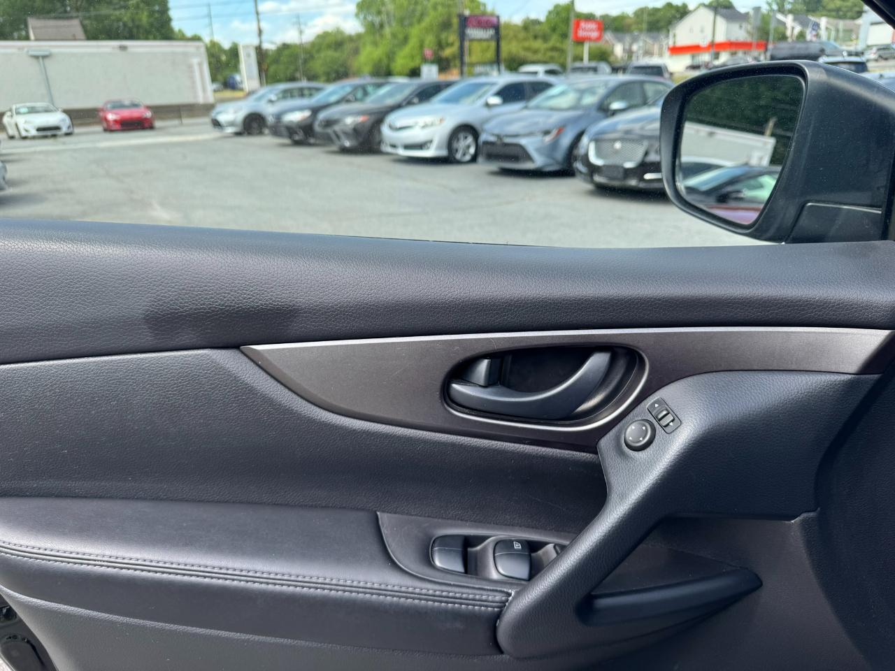 Nissan Rogue Sport FWD S 2021
