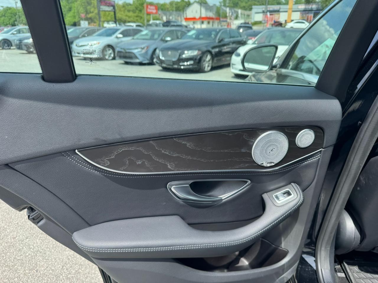 Mercedes-Benz C-Class 4dr Sdn C 300 4MATIC 2015