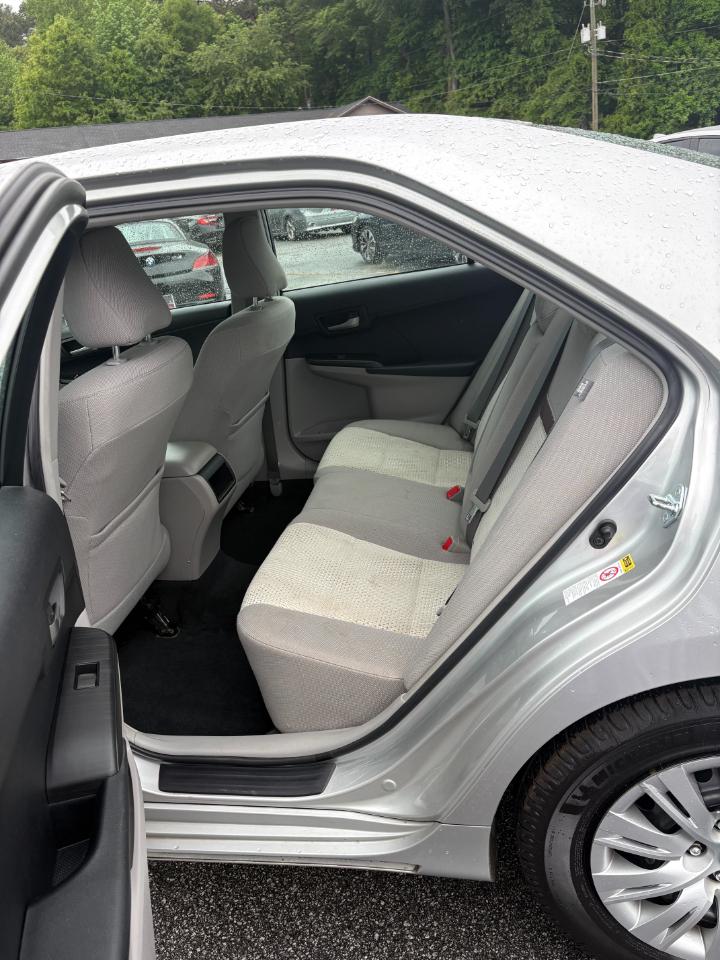 Toyota Camry 4dr Sdn I4 Auto SE Sport Limited Edition (Natl) 2012