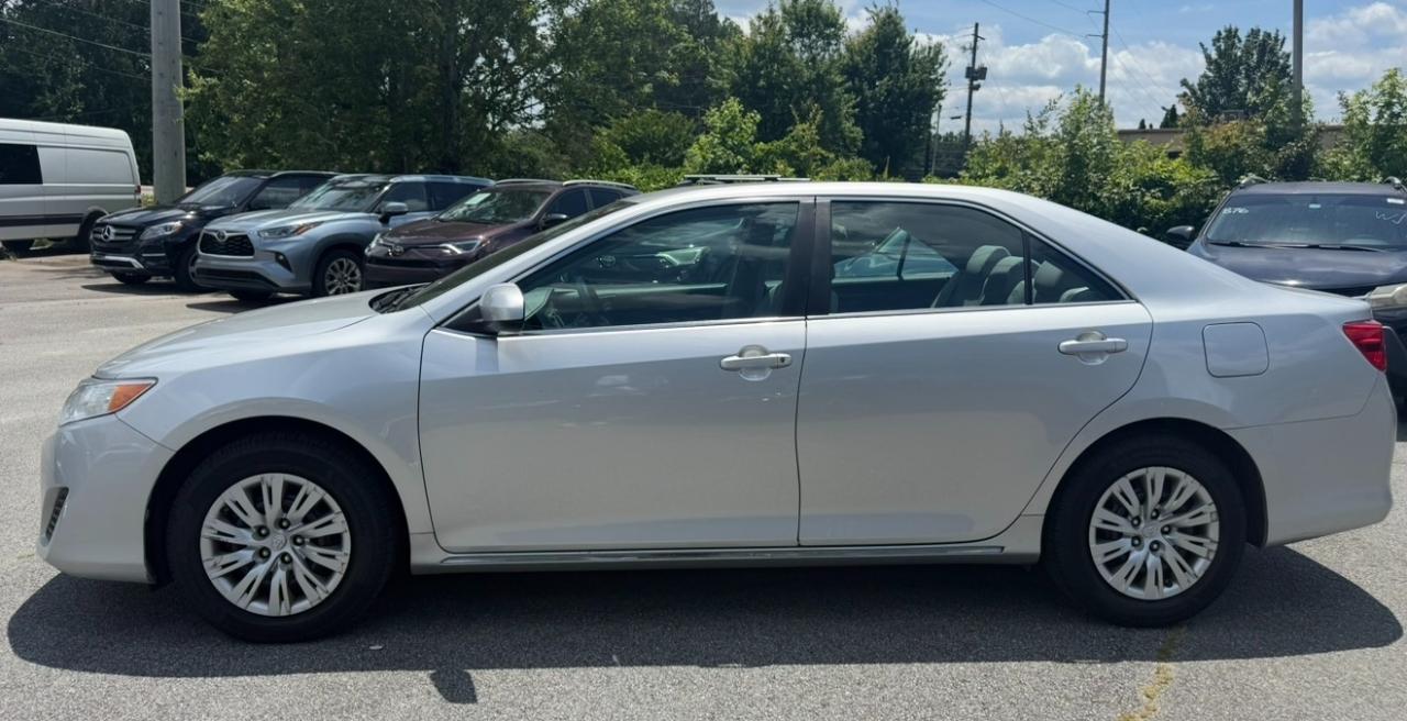 Toyota Camry 4dr Sdn I4 Auto SE Sport Limited Edition (Natl) 2012