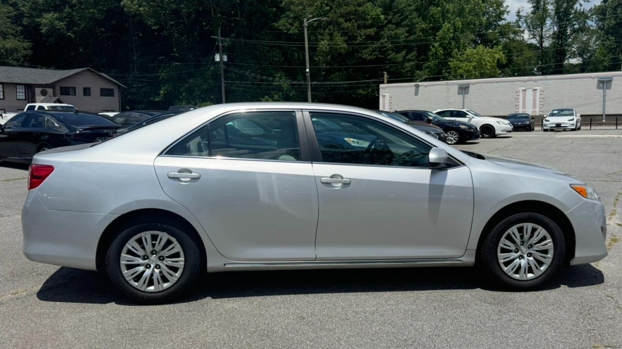 Toyota Camry 4dr Sdn I4 Auto SE Sport Limited Edition (Natl) 2012