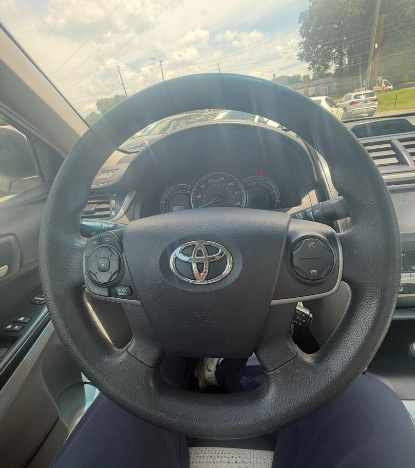 Toyota Camry 4dr Sdn I4 Auto SE Sport Limited Edition (Natl) 2012