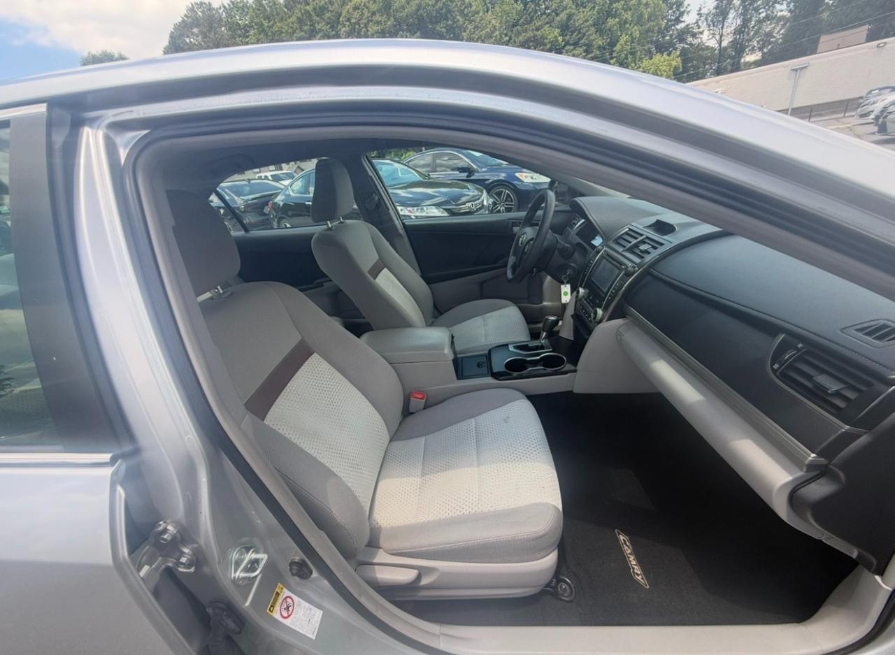 Toyota Camry 4dr Sdn I4 Auto SE Sport Limited Edition (Natl) 2012