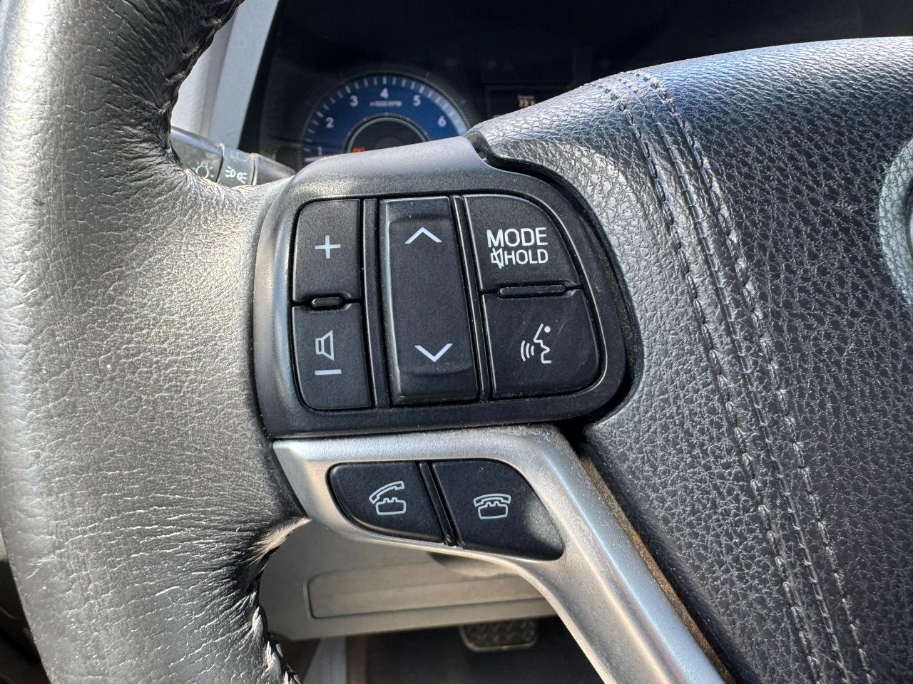 Toyota Sienna 5dr 8-Pass Van XLE Premium FWD (Natl) 2015