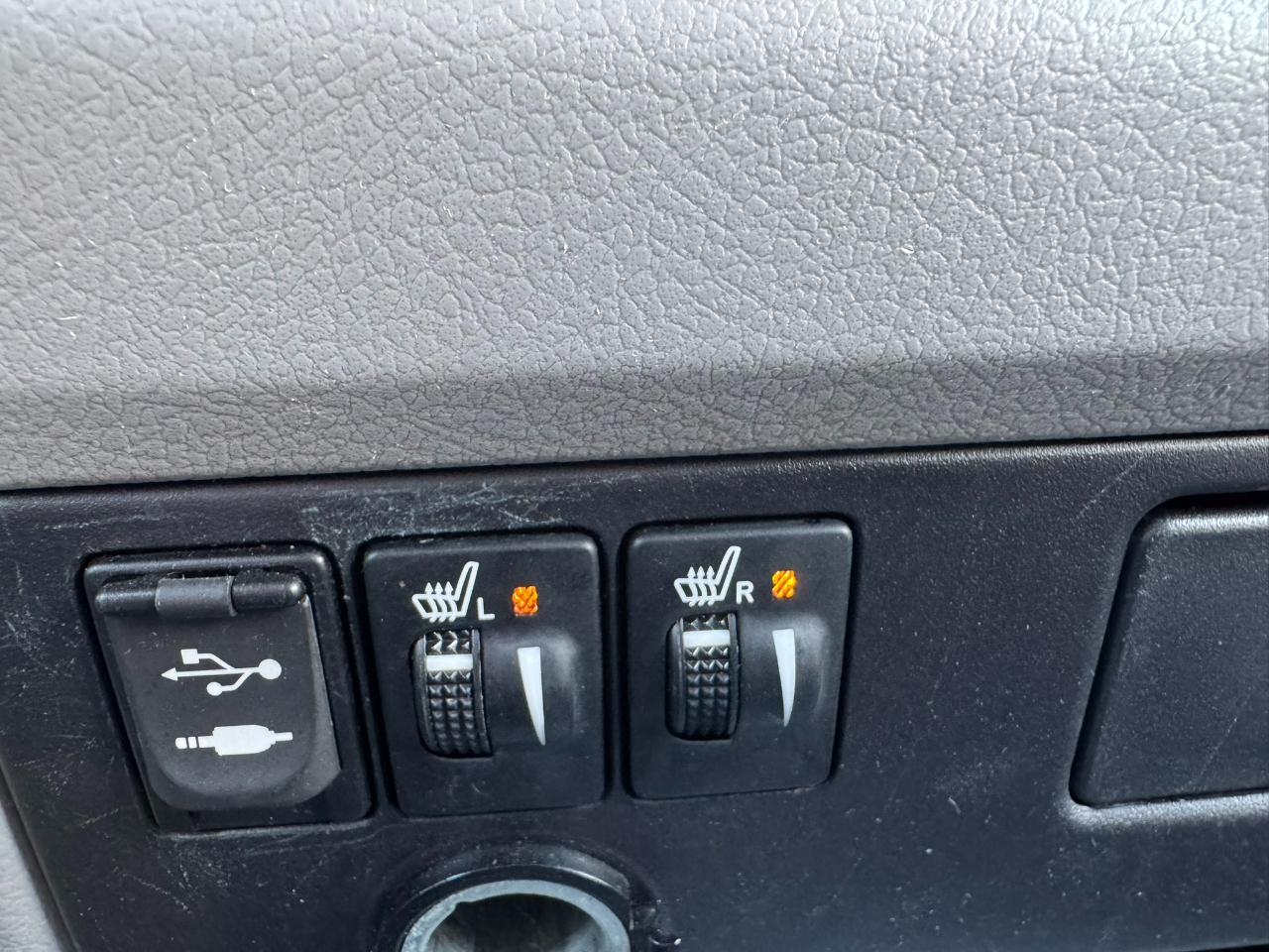 Toyota Sienna 5dr 8-Pass Van XLE Premium FWD (Natl) 2015