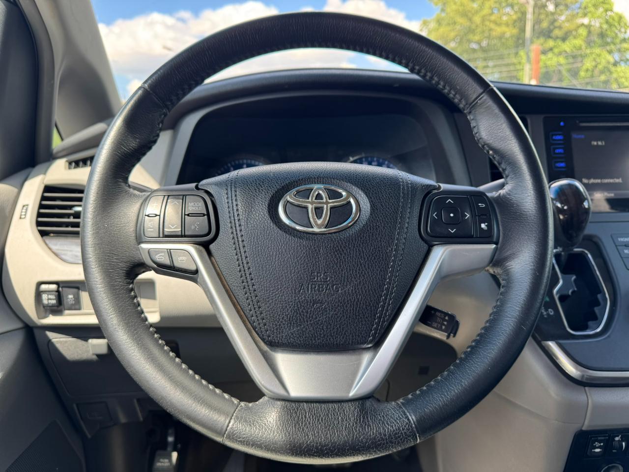 Toyota Sienna 5dr 8-Pass Van XLE Premium FWD (Natl) 2015