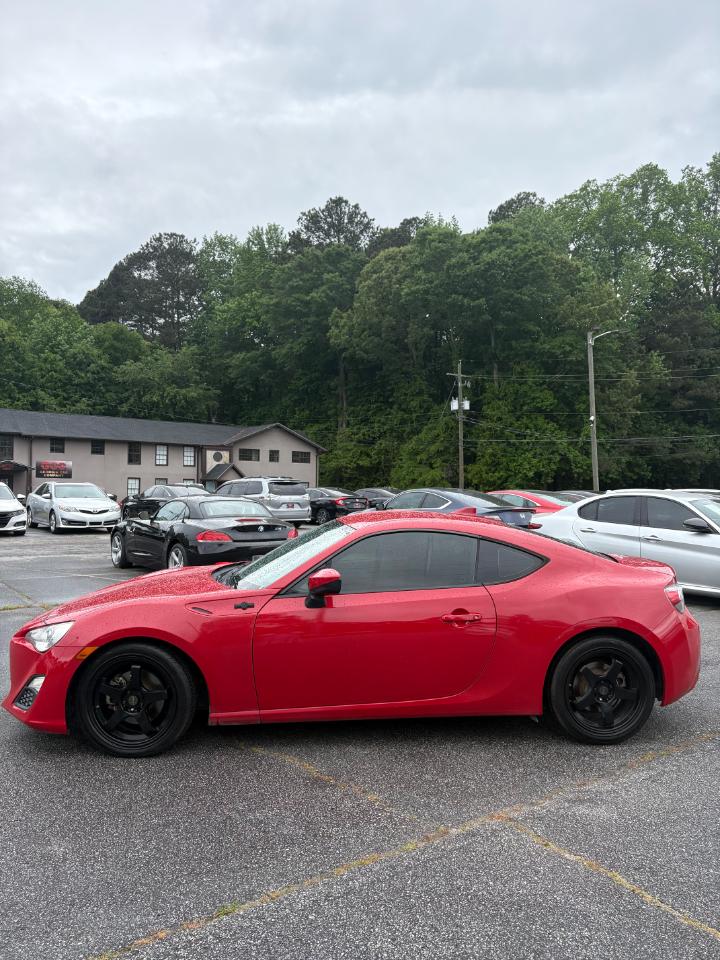 Scion FR-S 2dr Cpe Man (Natl) 2015