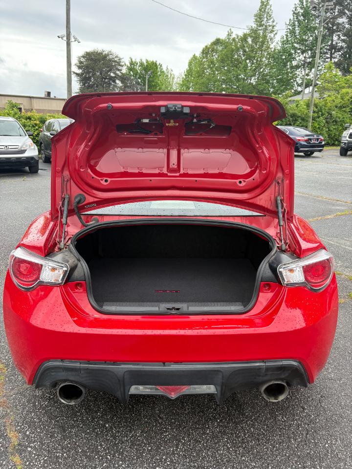 Scion FR-S 2dr Cpe Man (Natl) 2015