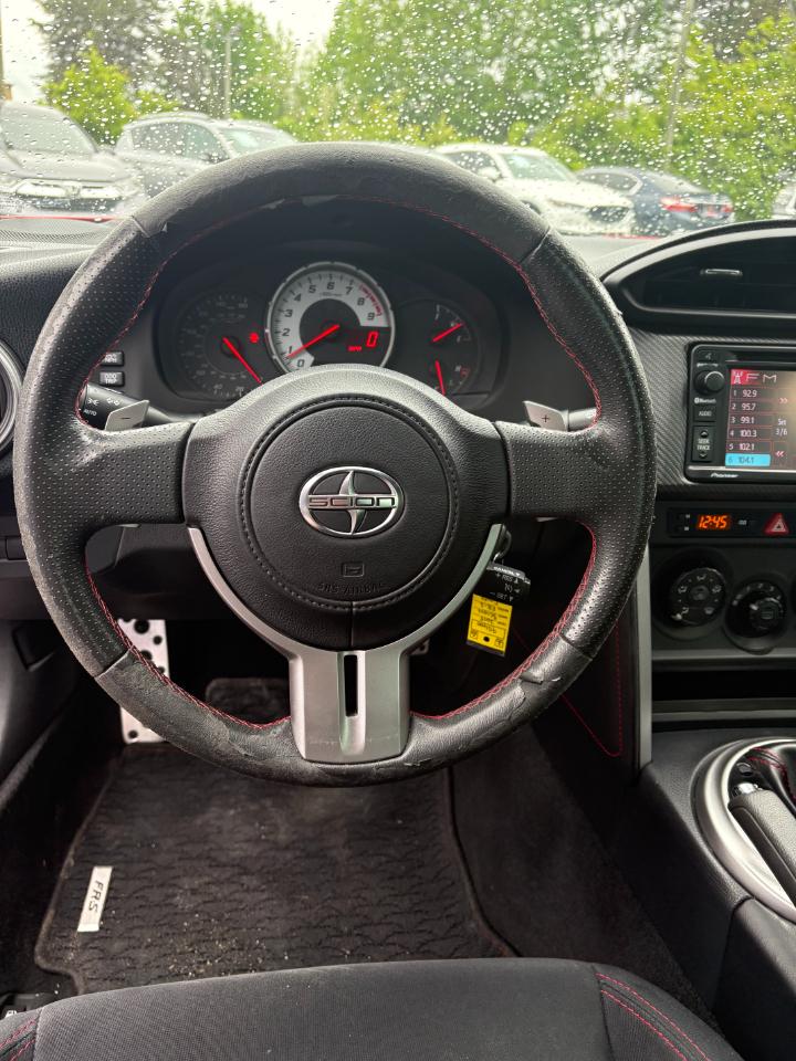 Scion FR-S 2dr Cpe Man (Natl) 2015