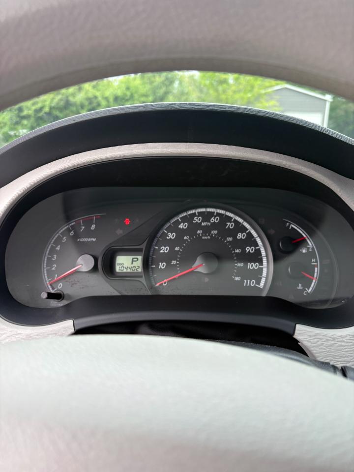 Toyota Sienna 5dr 8-Pass Van V6 LE FWD (Natl) 2014