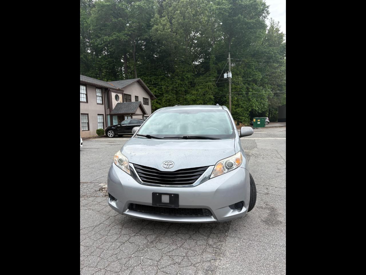 2014 Toyota Sienna LE