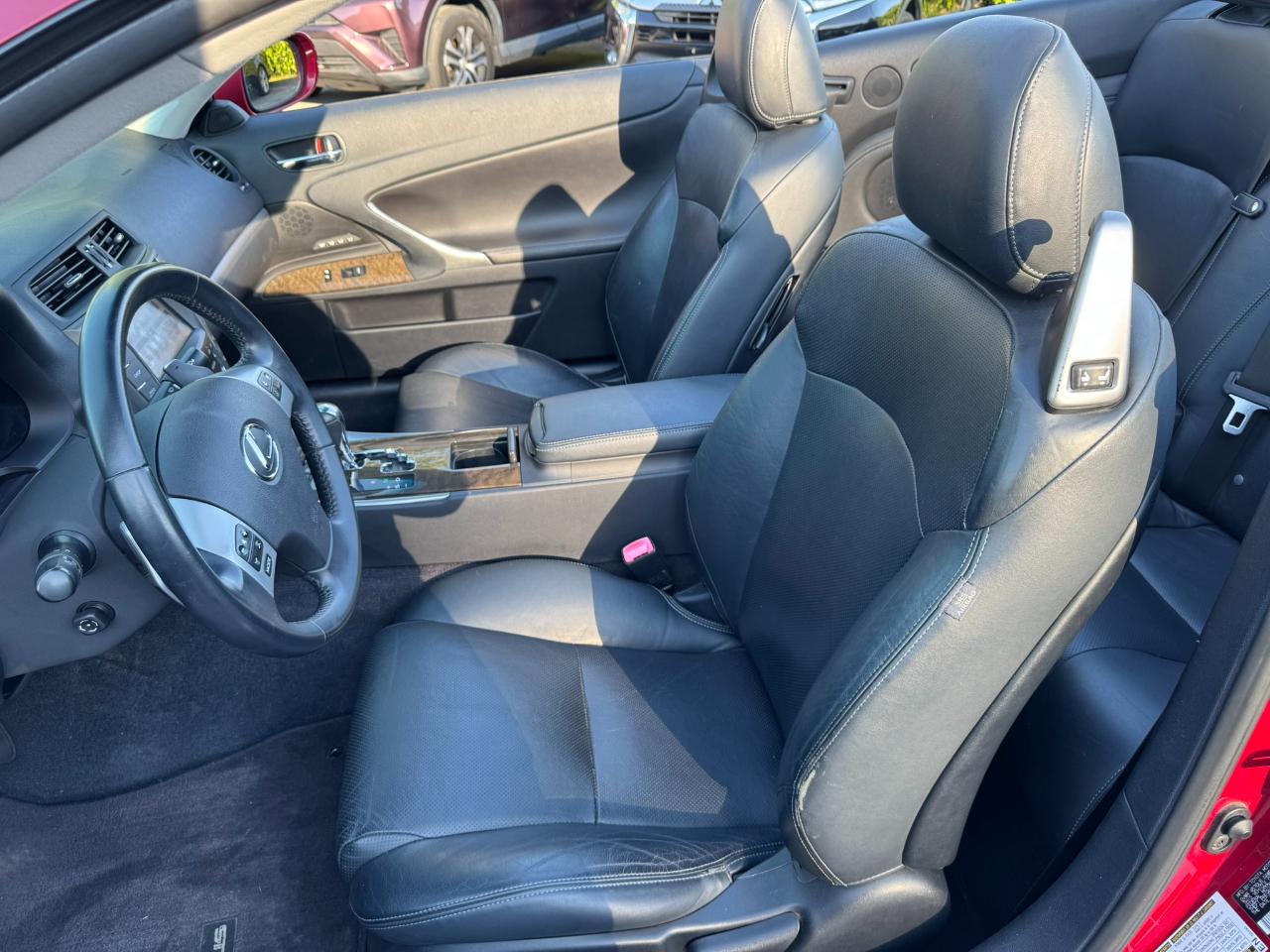 Lexus IS 250C 2dr Conv Auto 2011
