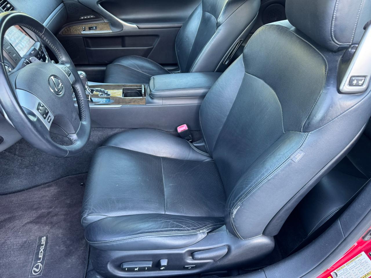 Lexus IS 250C 2dr Conv Auto 2011