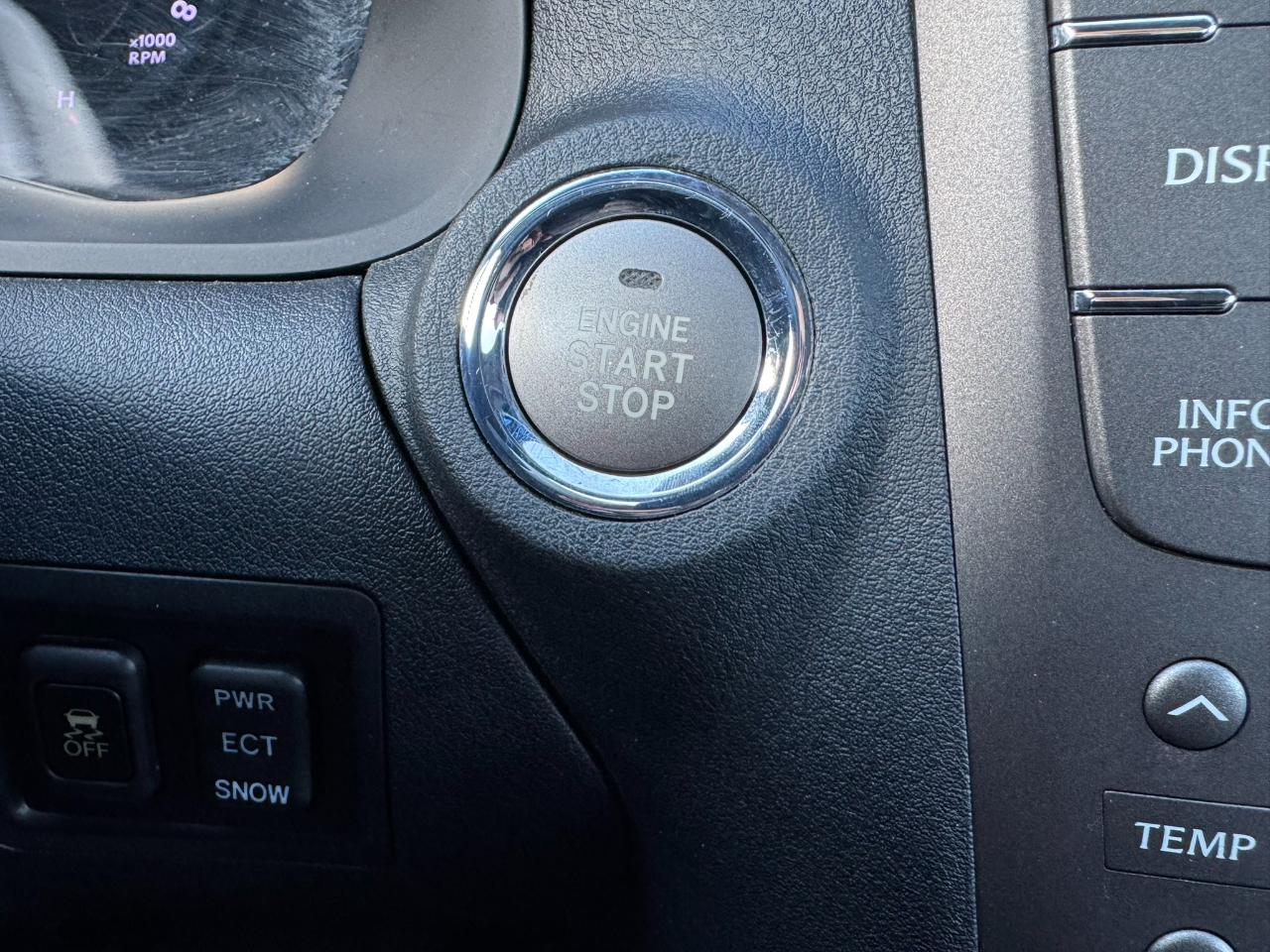 Lexus IS 250C 2dr Conv Auto 2011