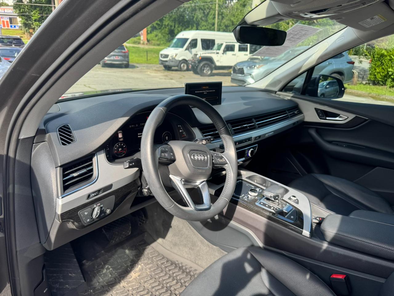 Audi Q7 SE Premium Plus 45 TFSI quattro 2019