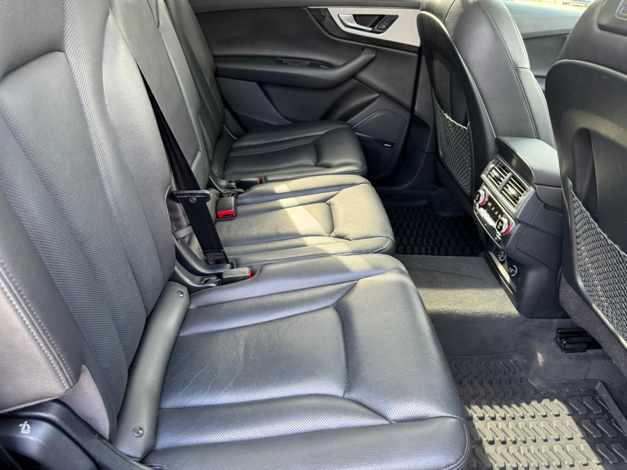 Audi Q7 SE Premium Plus 45 TFSI quattro 2019
