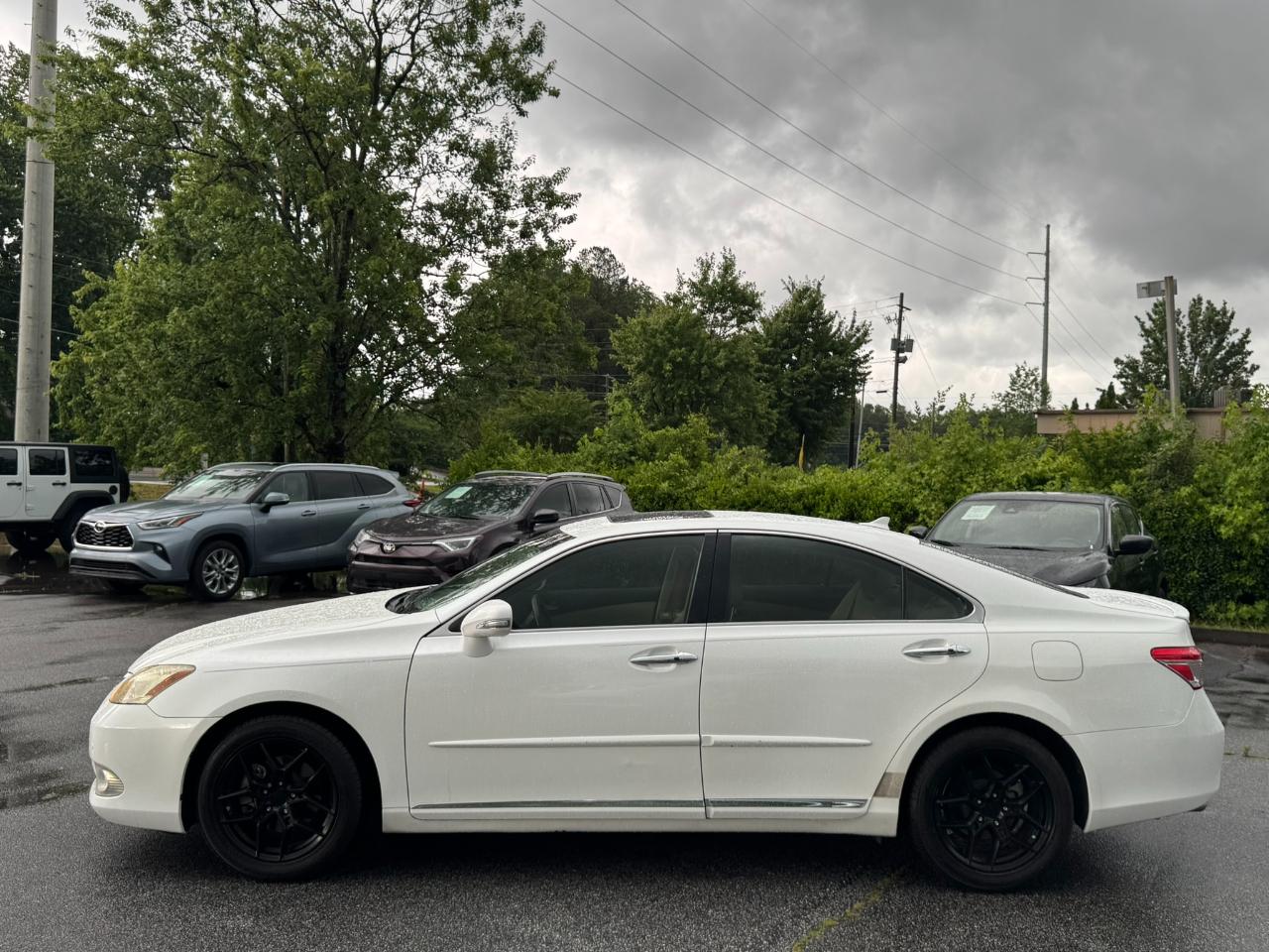 Lexus ES 350 4dr Sdn 2011