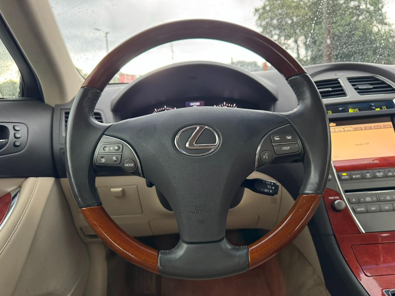 Lexus ES 350 4dr Sdn 2011