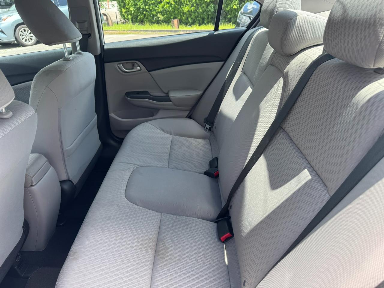 Honda Civic Sedan 4dr CVT LX 2015