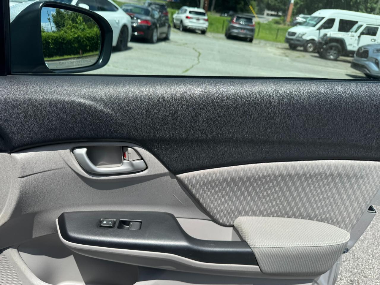 Honda Civic Sedan 4dr CVT LX 2015