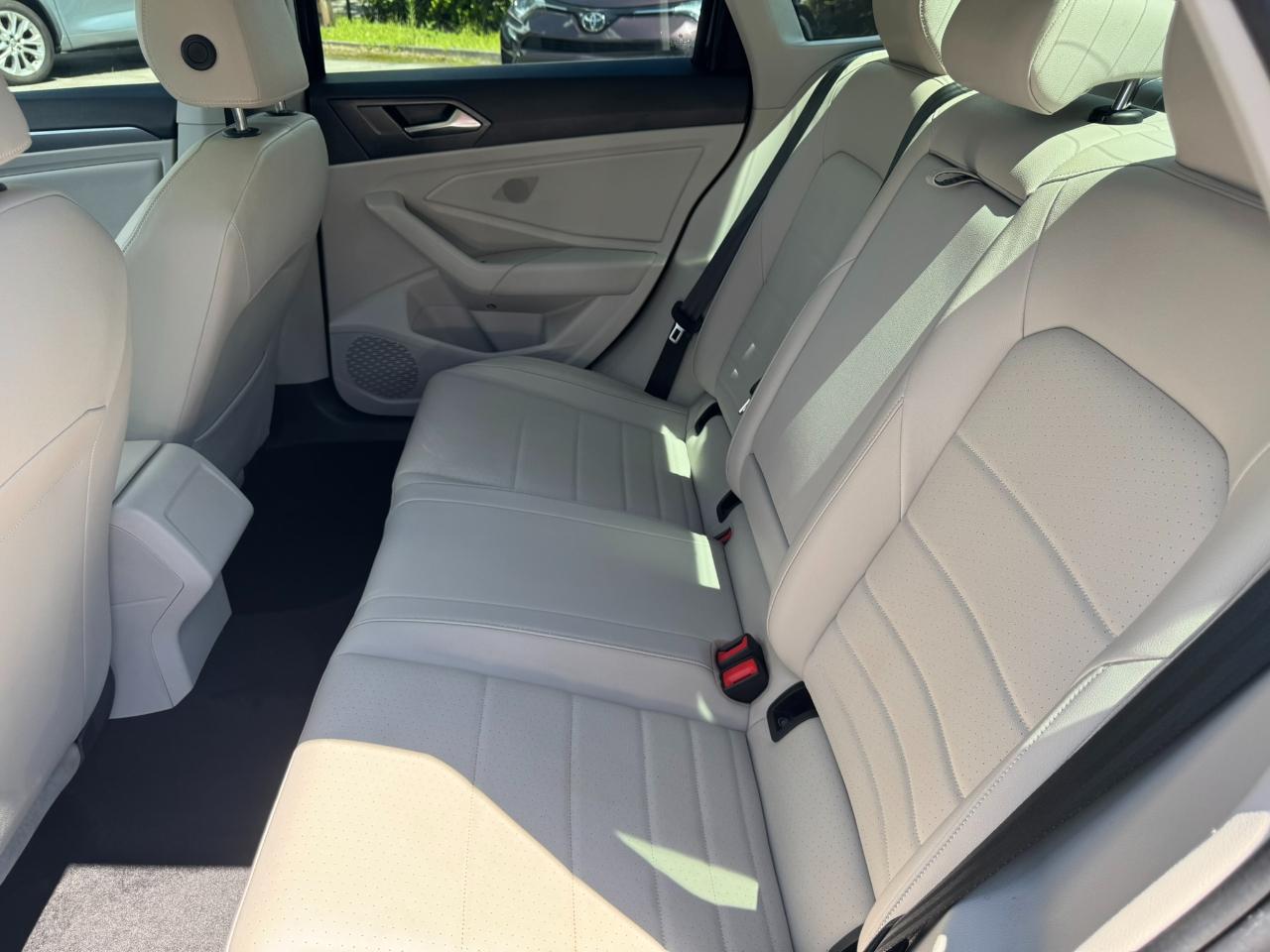 Volkswagen Jetta SE Auto 2024