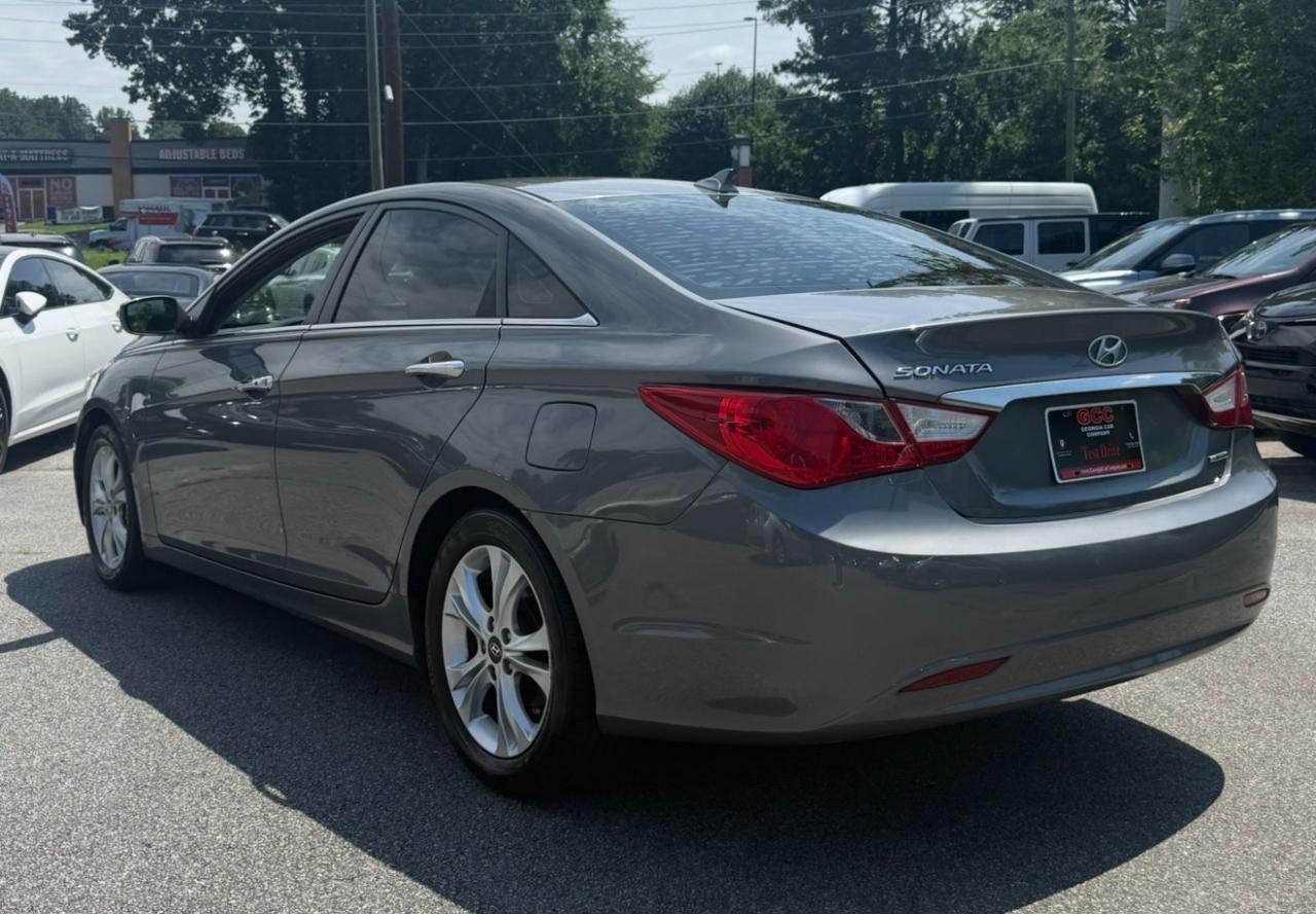 Hyundai Sonata 4dr Sdn 2.4L Auto Limited 2013