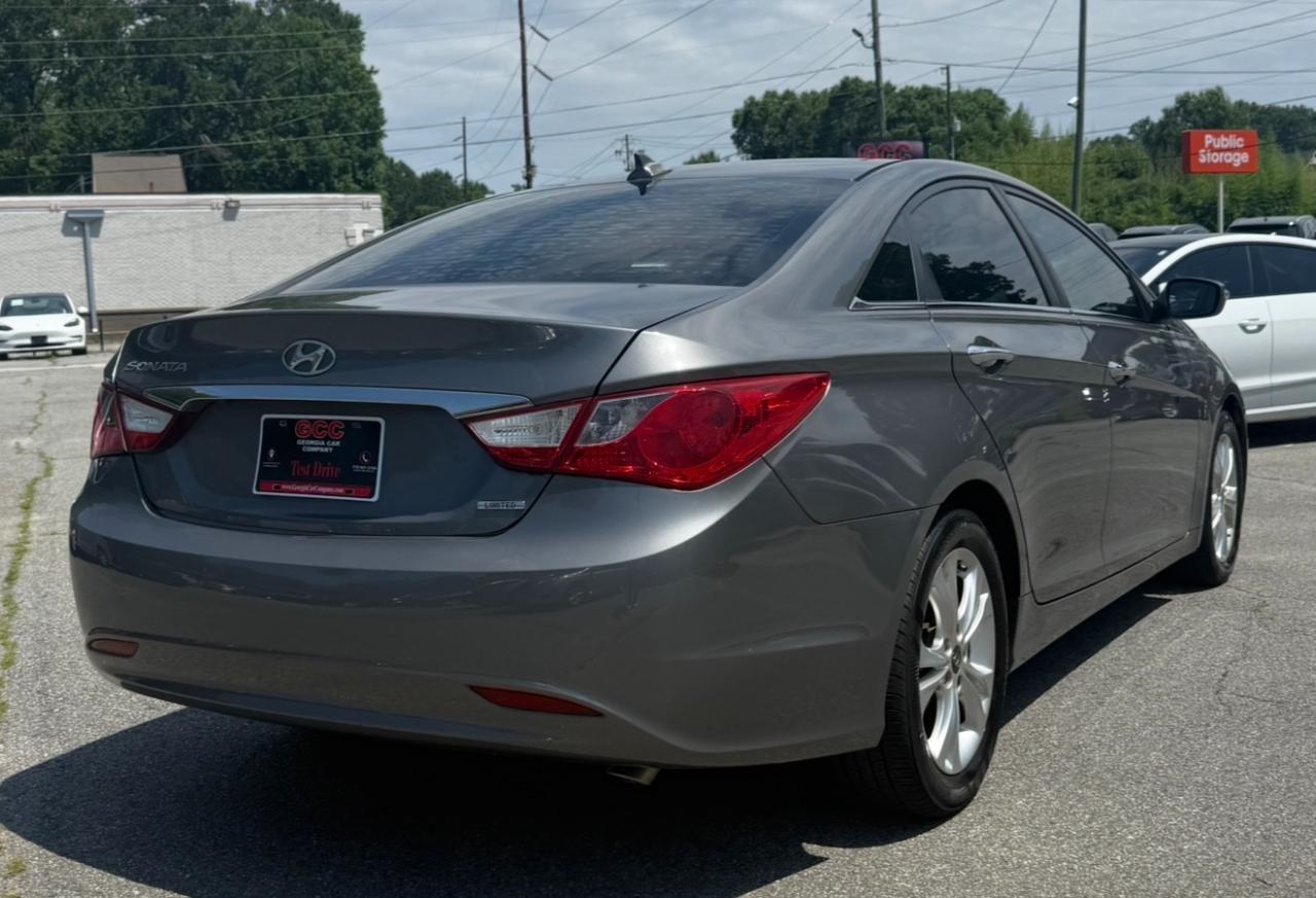 Hyundai Sonata 4dr Sdn 2.4L Auto Limited 2013