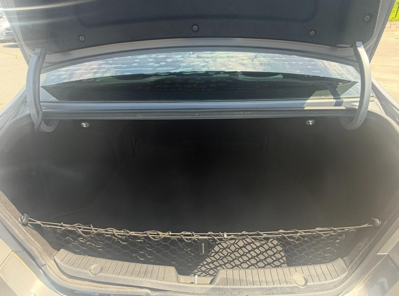 Hyundai Sonata 4dr Sdn 2.4L Auto Limited 2013