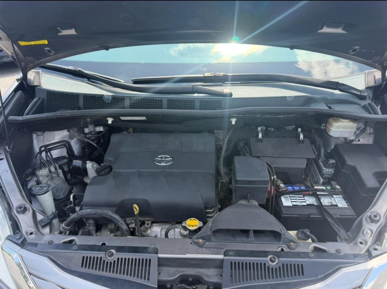 Toyota Sienna XLE 7-Passenger 2015
