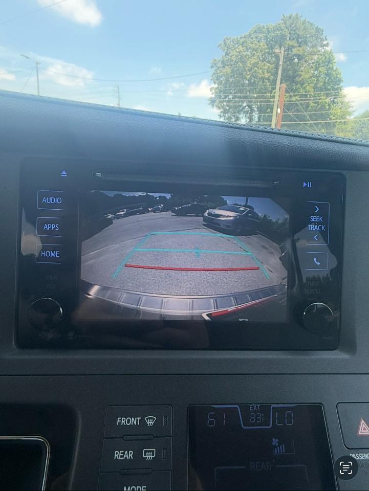 Toyota Sienna XLE 7-Passenger 2015
