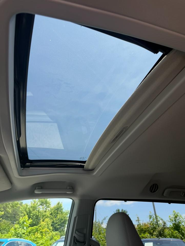 Toyota Sienna XLE 7-Passenger 2015