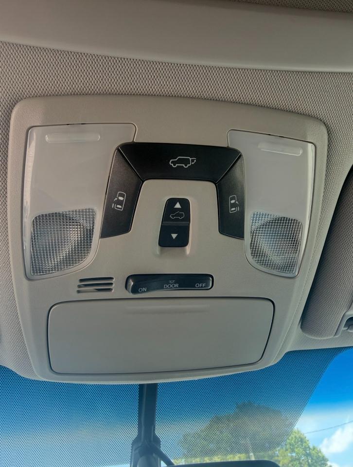 Toyota Sienna XLE 7-Passenger 2015