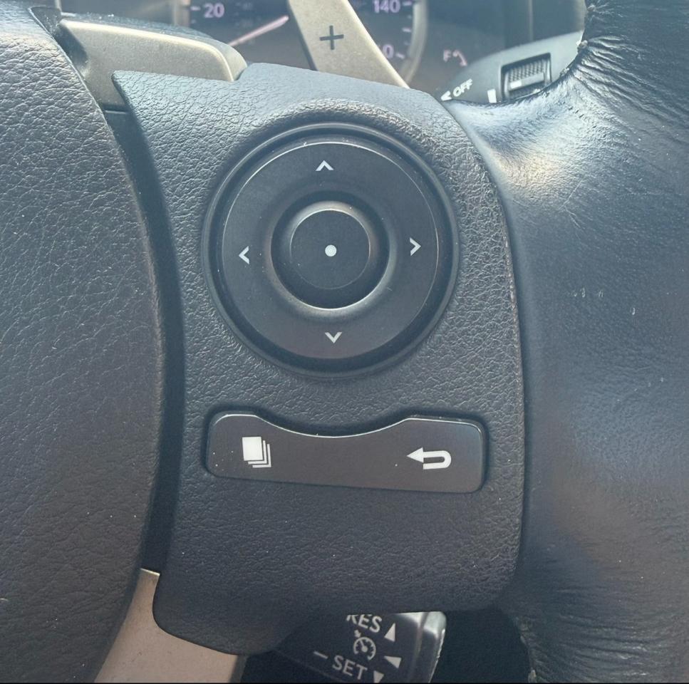 Lexus IS 250 4dr Sport Sdn RWD 2015