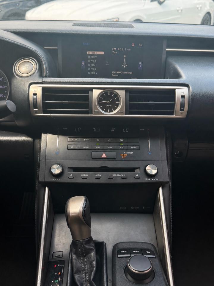 Lexus IS 250 4dr Sport Sdn RWD 2015