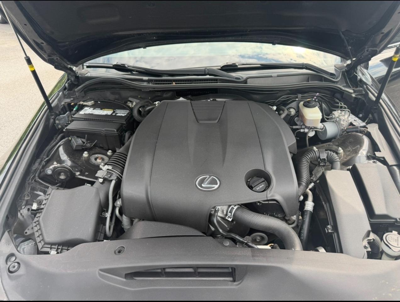 Lexus IS 250 4dr Sport Sdn RWD 2015