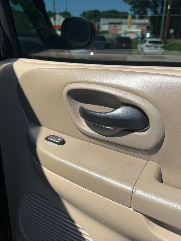 Ford F-150 Lariat 2002