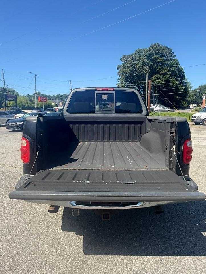 Ford F-150 Lariat 2002